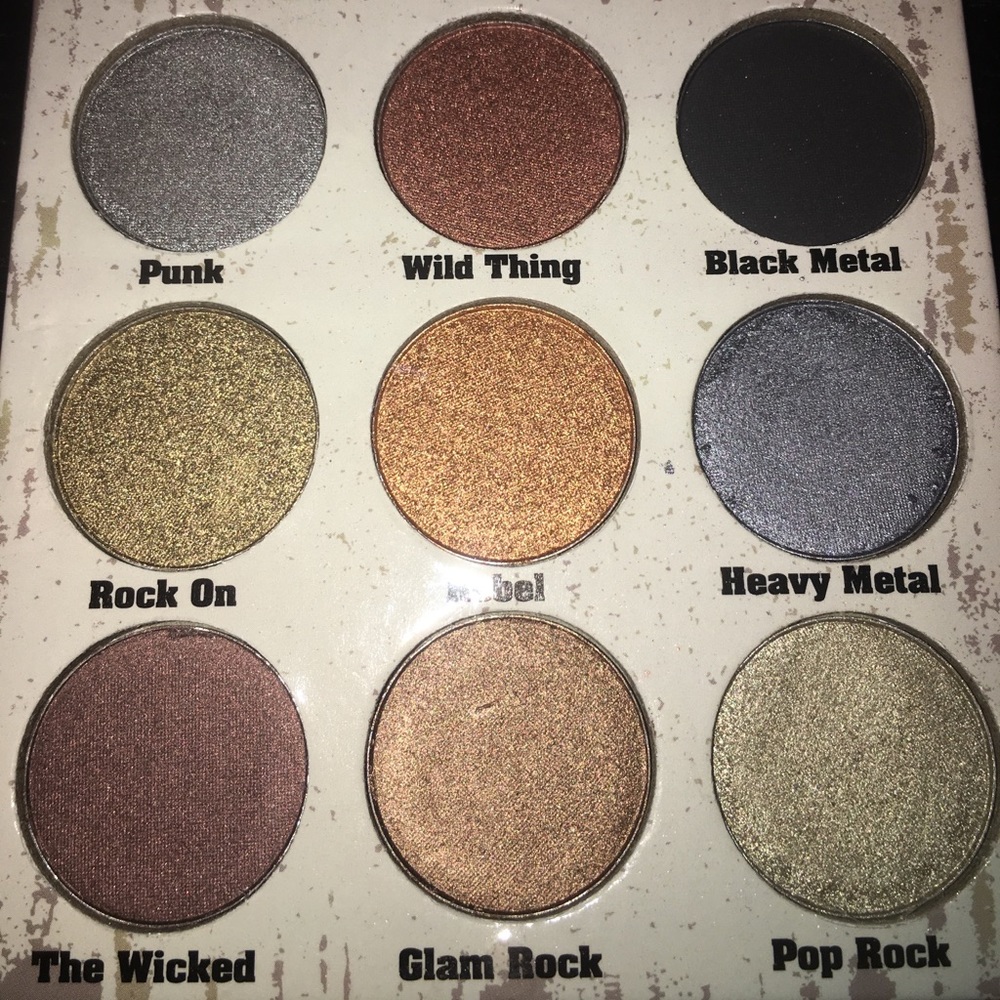 Crown Glam metals pallet